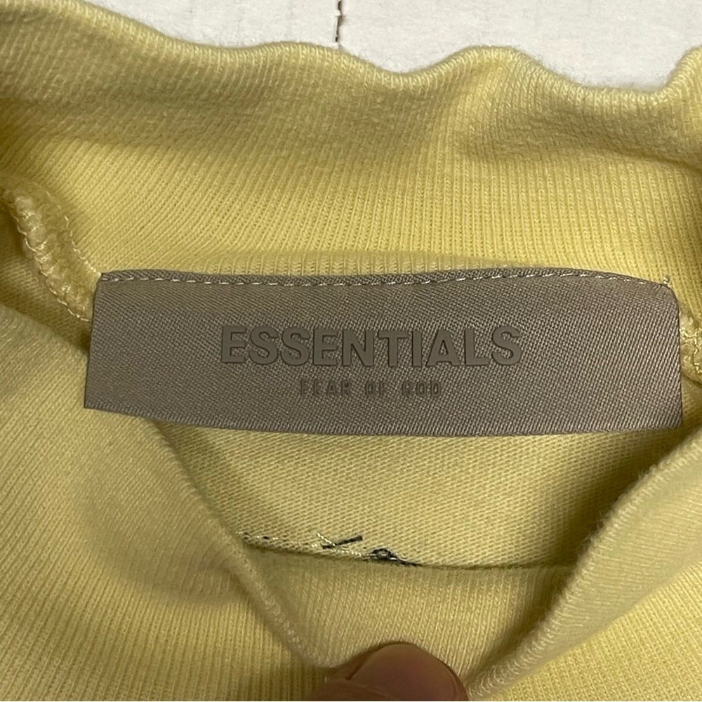 Fear Of God Essentials Mens Size S Pale Yellow Long Sleeve Over Sized T-Shirt - Picture 4 of 9